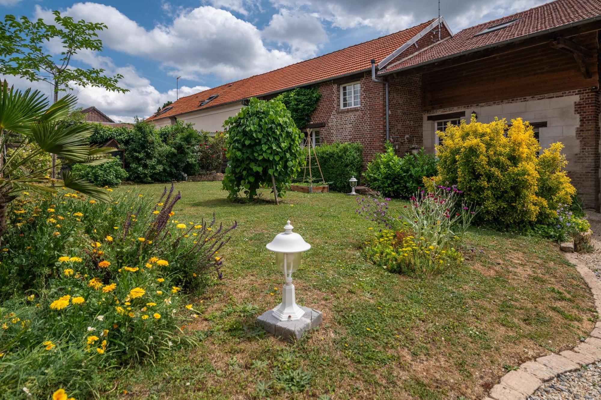 Gîte Cosy Green Chevincourt Extérieur photo